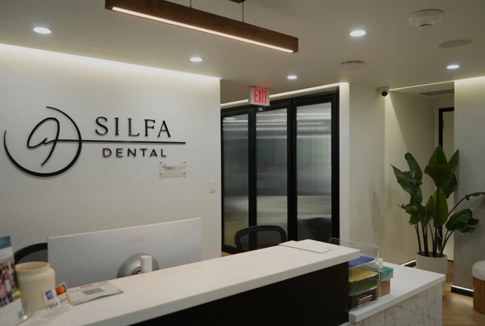 The front desk at Silfa Dental