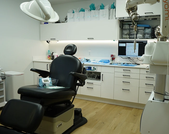 A treatment room at Silfa Dental